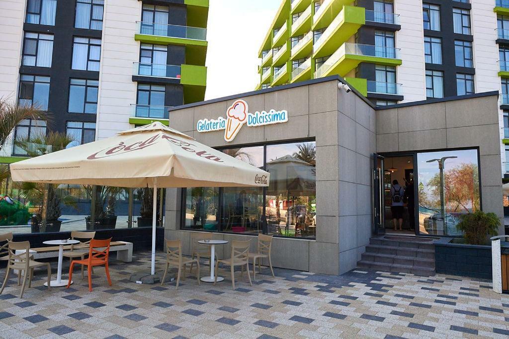 Deluxe Apartment Spa N Pools Beach Resort Năvodari Extérieur photo